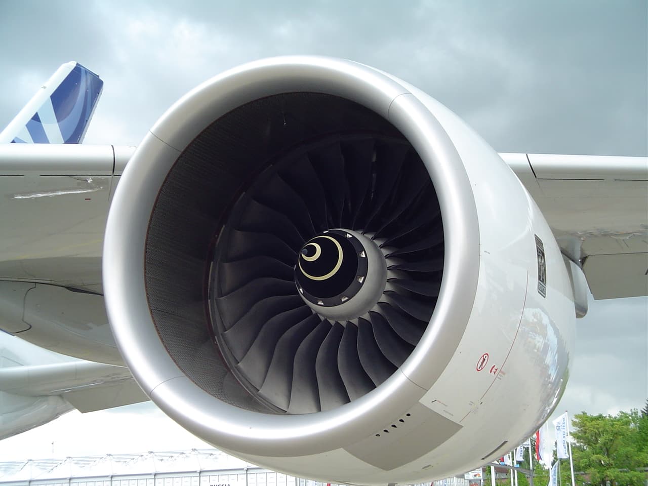 Rolls-Royce Trent: семейство двигателей от Trent 700 до Trent XWB